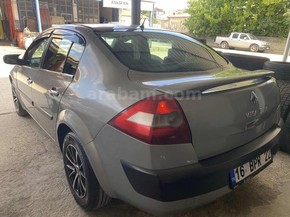 İLK SAHİDEN MEGANE 1.5 DCI