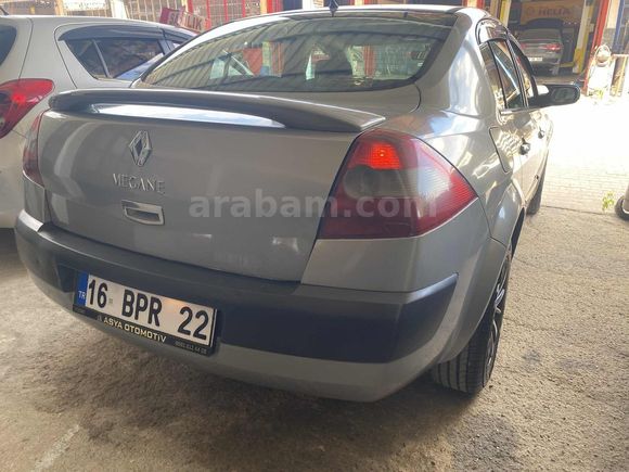 İLK SAHİDEN MEGANE 1.5 DCI