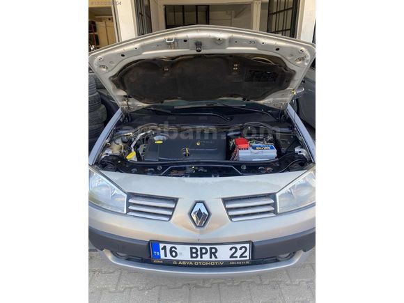 İLK SAHİDEN MEGANE 1.5 DCI