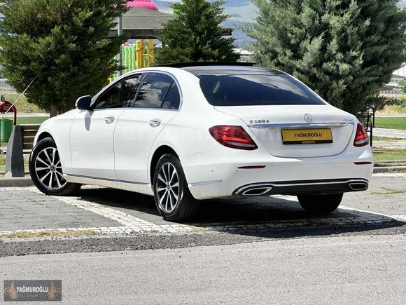 2018 HATASIZ BOYASIZ E220d 4 MATİC
