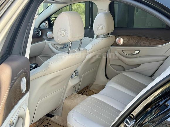 2017 MODEL E220d 4MATİC HATASIZ BOYASIZ DEĞİŞENSİZ TRAMERSİZ