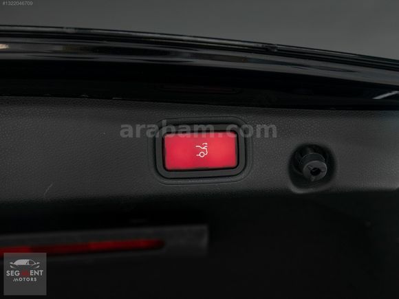 SEGMENT'den 2020/E220 4MATİC/EXCLUSİVE/VAKUM/BURMESTER/COMMAND