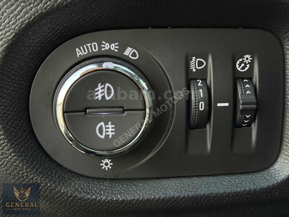 GENERAL MOTORS'DAN CORSA ULTİMATE CAM TAVAN HATASIZ BOYASIZ