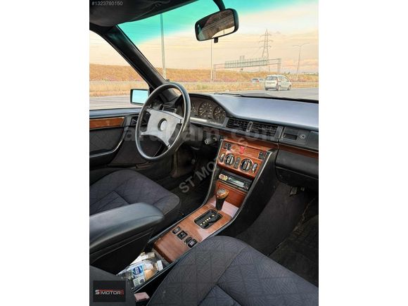 ST MOTORS Mercedes-Benz 300D