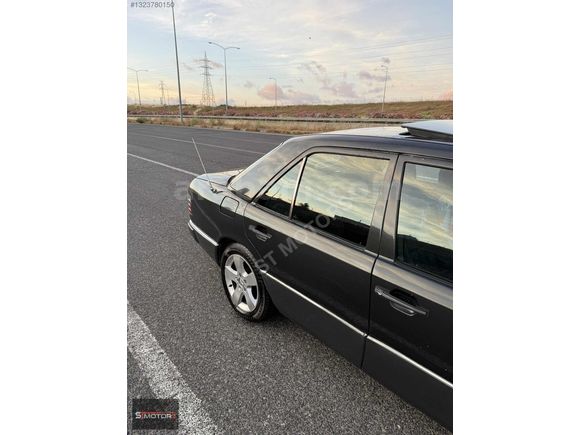ST MOTORS Mercedes-Benz 300D