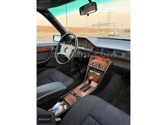 ST MOTORS Mercedes-Benz 300D