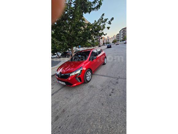 Sahibinden Renault Clio 1.0 SCe Equilibre 2023 Model