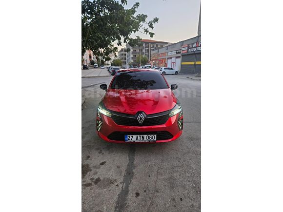 Sahibinden Renault Clio 1.0 SCe Equilibre 2023 Model