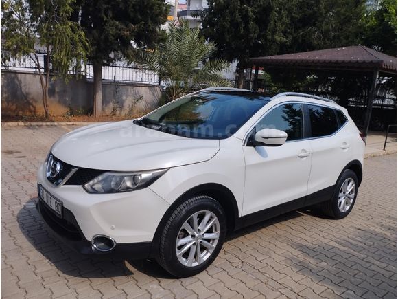 Öğretmenden Nissan Qashqai 1.5 dCi Sky Pack 2016 Model  106.000 km Beyaz