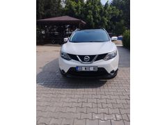 Öğretmenden Nissan Qashqai 1.5 dCi Sky Pack 2016 Model  106.000 km Beyaz