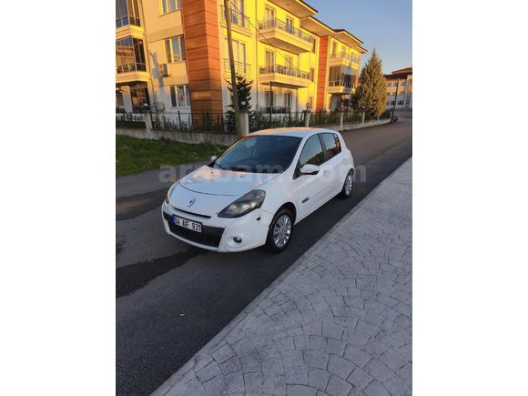 2012 Model Renault Clio 1.2 LPG li