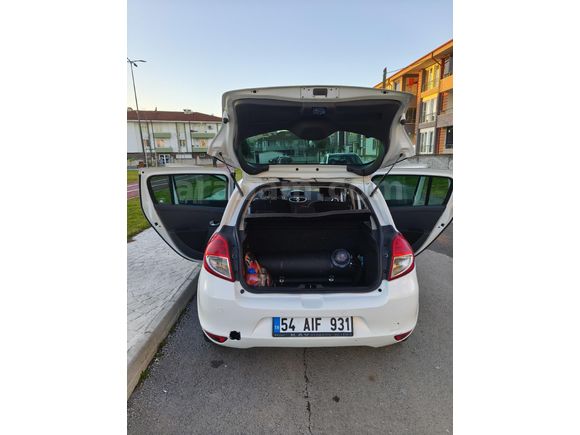 2012 Model Renault Clio 1.2 LPG li