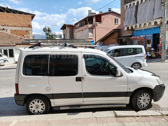 Galeriden Citroen Berlingo 1.9 D FG 2004 Model Afyonkarahisar