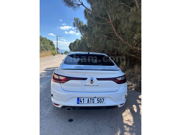Sahibinden Renault Megane 1.3 TCe Joy 2020 Model 