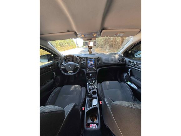 Sahibinden Renault Megane 1.3 TCe Joy 2020 Model 