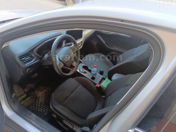 Sahibinden Ford Focus 1.5 EcoBlue Titanium Stil 2024 Model 