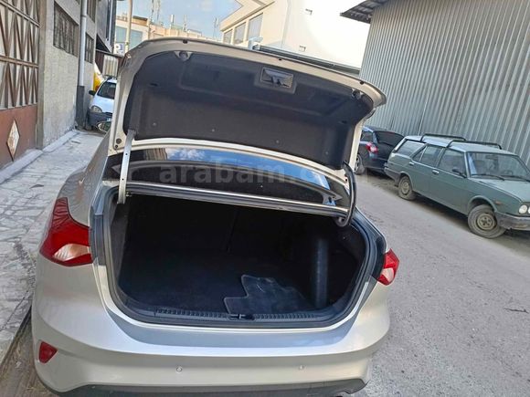 Sahibinden Ford Focus 1.5 EcoBlue Titanium Stil 2024 Model 