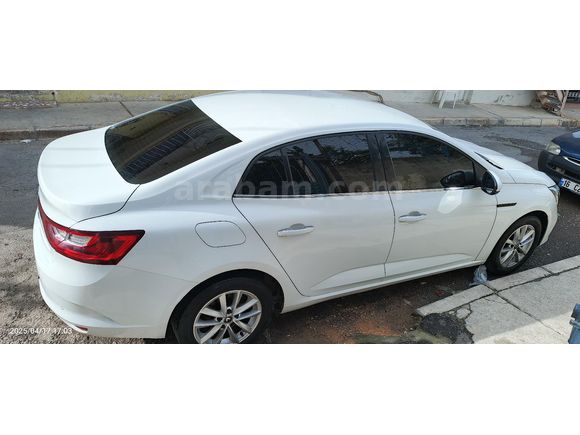 Sahibinden Renault Megane 1.5 Blue DCI Touch 2020 Model