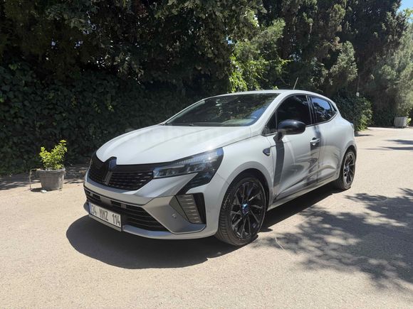 Sahibinden Renault Clio 1.0 TCe Techno Esprit Alpine 2024 Model 