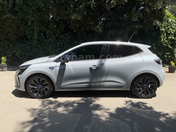 Sahibinden Renault Clio 1.0 TCe Techno Esprit Alpine 2024 Model 