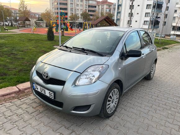 2011 Toyata Yaris 1.0 Terra 120.000 Km - Aile Aracıl