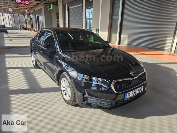 2025 SKODA OCTAVIA 1.5 TSI MHEV 150HP ELITE DSG GSR2 DOLU MODEL