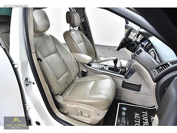 220 PEŞİN KALAN KREDİ / 2012 LATİTUDE 1.5DCİ EXECUTİVE CAM TAVAN