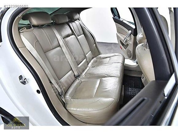 220 PEŞİN KALAN KREDİ / 2012 LATİTUDE 1.5DCİ EXECUTİVE CAM TAVAN