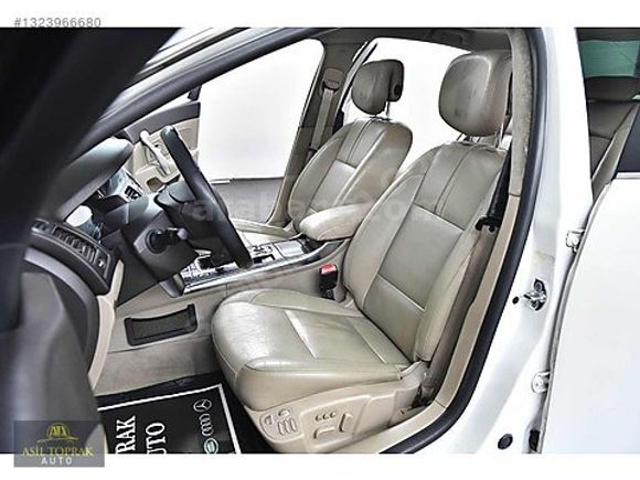 220 PEŞİN KALAN KREDİ / 2012 LATİTUDE 1.5DCİ EXECUTİVE CAM TAVAN