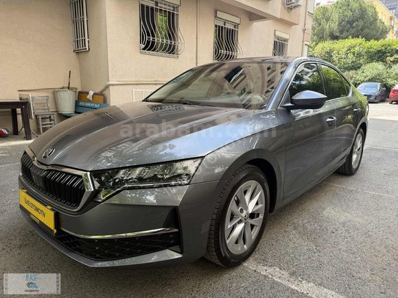 SADECE 23.000 KM'DE HATASIZ BOYASIZ PREMIUM 1.5 HİBRİT 150 BG
