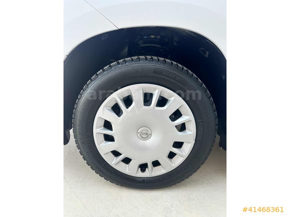 ÖZEL OTOMOTİV'DEN EMSALSİZ 2023 OPEL COMBO ELEGANGE XL