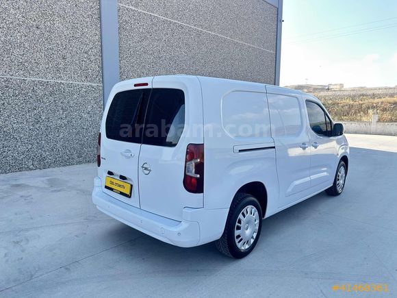 ÖZEL OTOMOTİV'DEN EMSALSİZ 2023 OPEL COMBO ELEGANGE XL