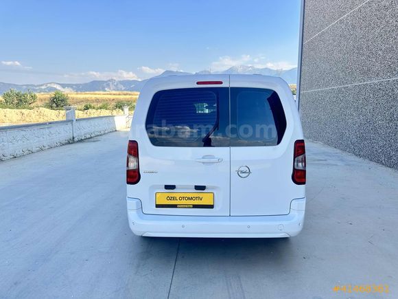 ÖZEL OTOMOTİV'DEN EMSALSİZ 2023 OPEL COMBO ELEGANGE XL