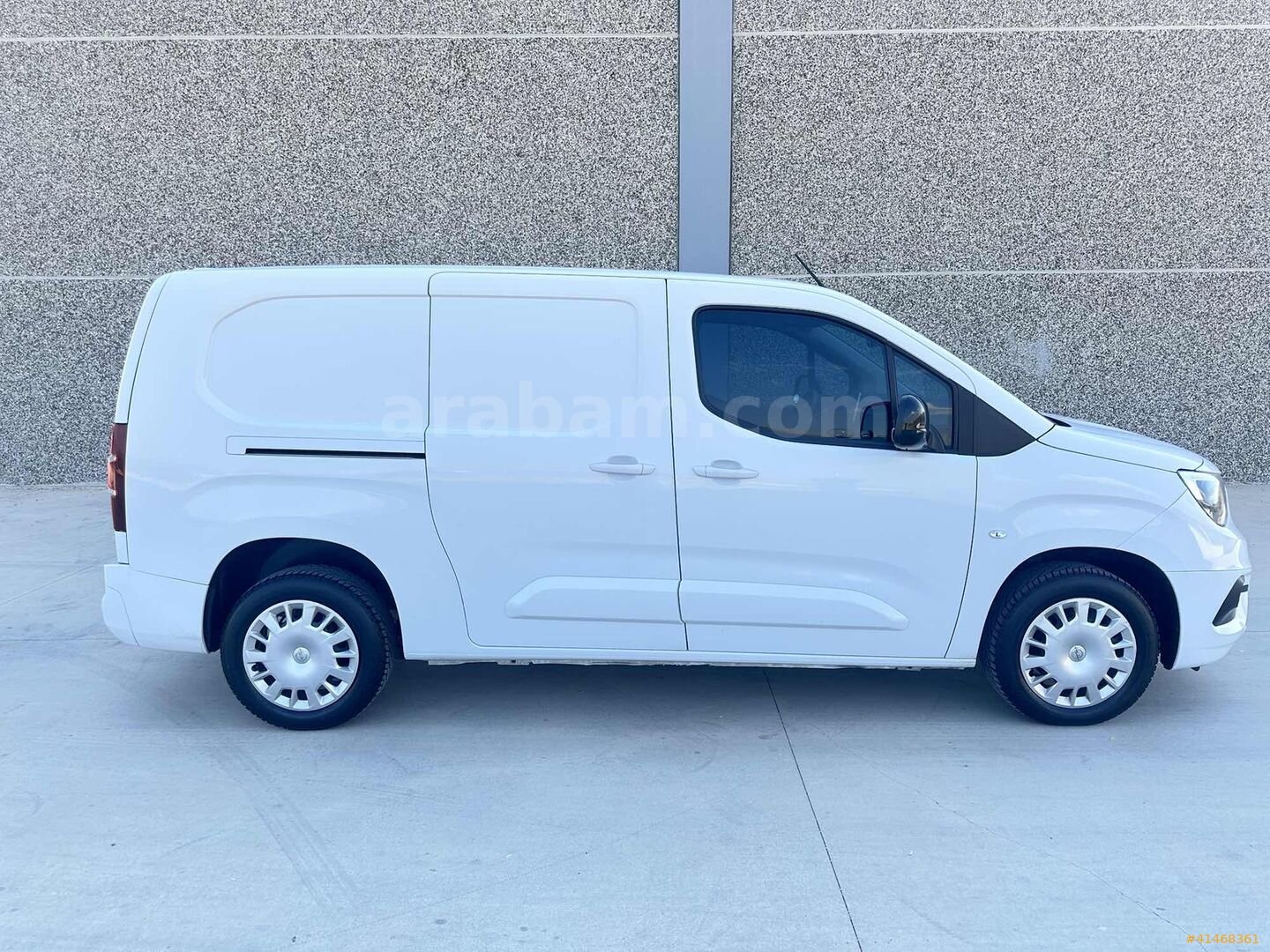 Galeriden Opel Combo 1.5 CDTI Elegance 2023 Model Denizli 51.000 km Beyaz 3