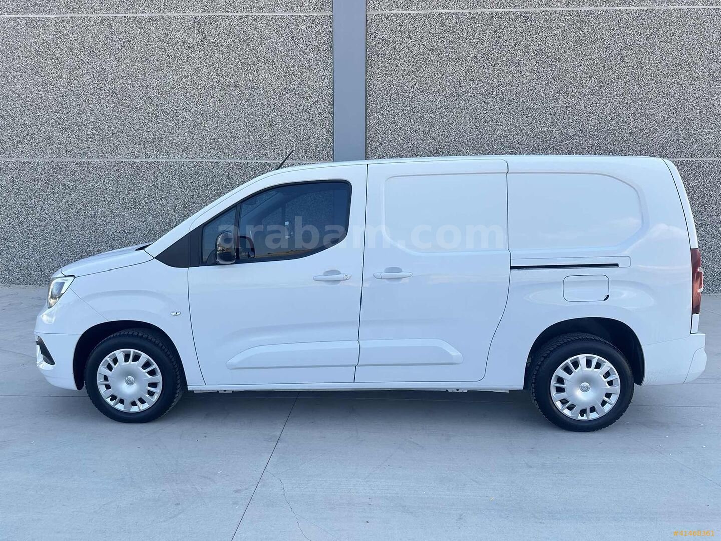 Galeriden Opel Combo 1.5 CDTI Elegance 2023 Model Denizli 51.000 km Beyaz 7