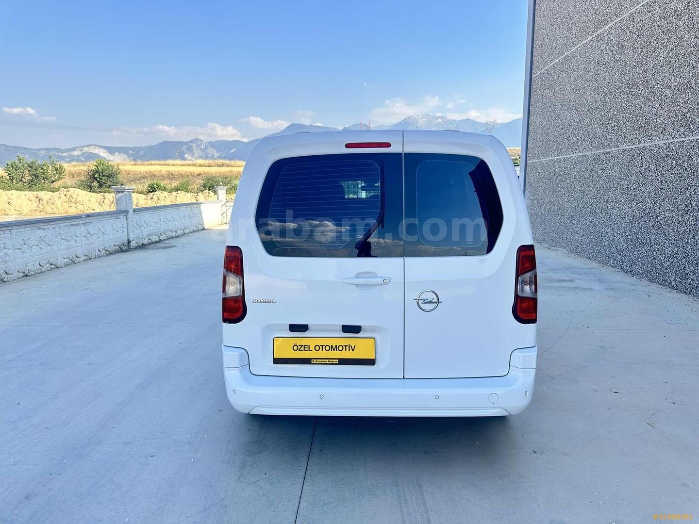 Galeriden Opel Combo 1.5 CDTI Elegance 2023 Model Denizli 51.000 km Beyaz 5