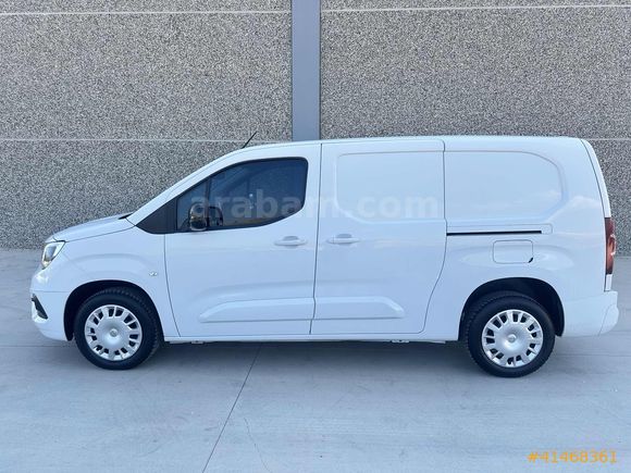 ÖZEL OTOMOTİV'DEN EMSALSİZ 2023 OPEL COMBO ELEGANGE XL