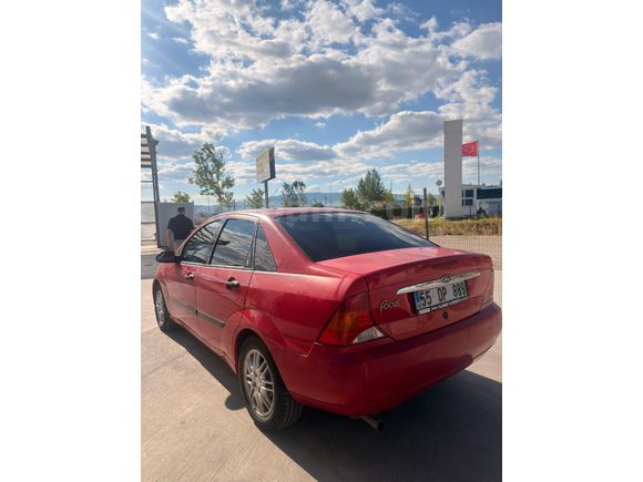 Sahibinden Ford Focus 1.6 Ghia 2001 Model