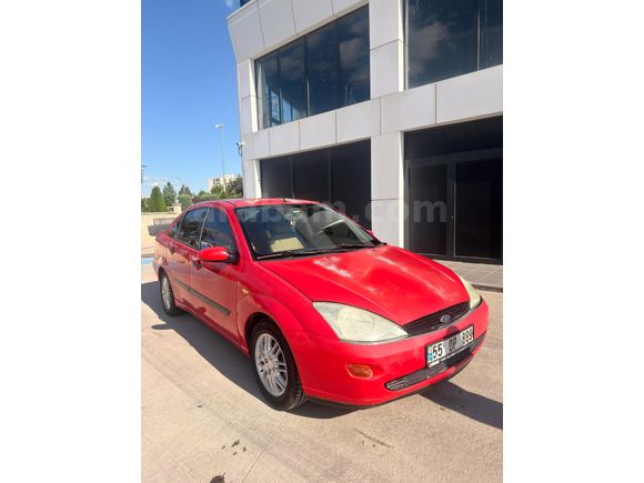 Sahibinden Ford Focus 1.6 Ghia 2001 Model