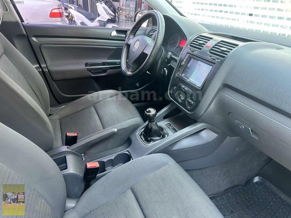 KOZCUOĞLU'NDAN 2006 VW GOLF 1.4 COMFORTLİNE
