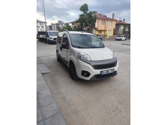 Sahibinden Fiat Fiorino Combi 1.3 Multijet Premio 2024 Model  12.000 km Beyaz