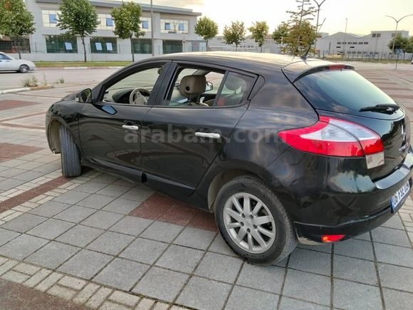 Değişensiz Full Dolu Renault Megane 1.5 dCi Privilege 2012 Model