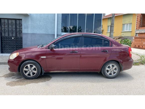Sahibinden Hyundai Accent Era 1.4 Team 2007 Model  324.000 km Bordo