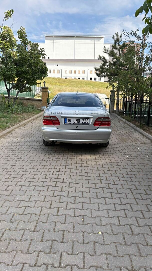 Sahibinden Mercedes - Benz CLK 200 Kompressor Avantgarde 2001 Model Ankara 396.000 km Gri (Gümüş) 3