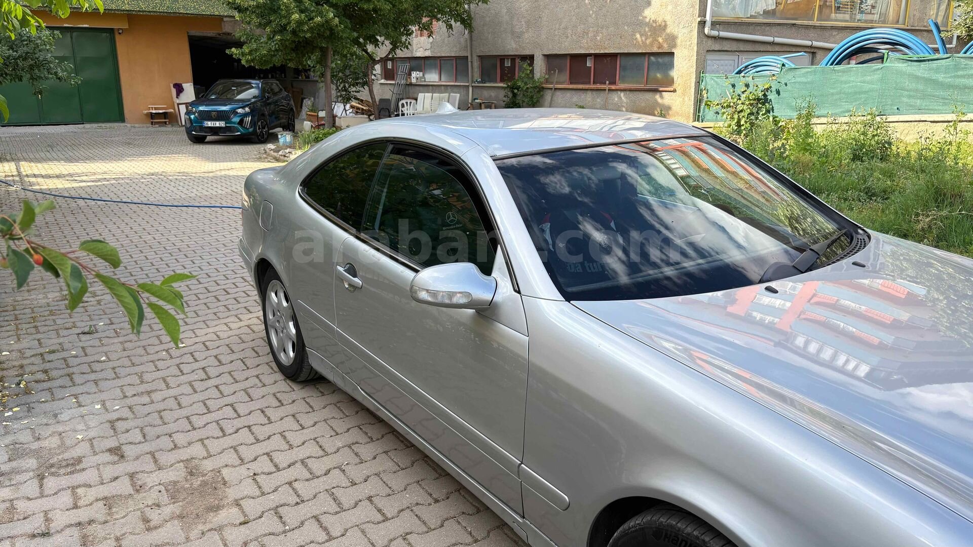 Sahibinden Mercedes - Benz CLK 200 Kompressor Avantgarde 2001 Model Ankara 396.000 km Gri (Gümüş) 4