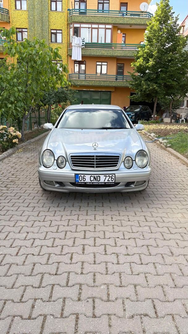Sahibinden Mercedes - Benz CLK 200 Kompressor Avantgarde 2001 Model Ankara 396.000 km Gri (Gümüş) 2
