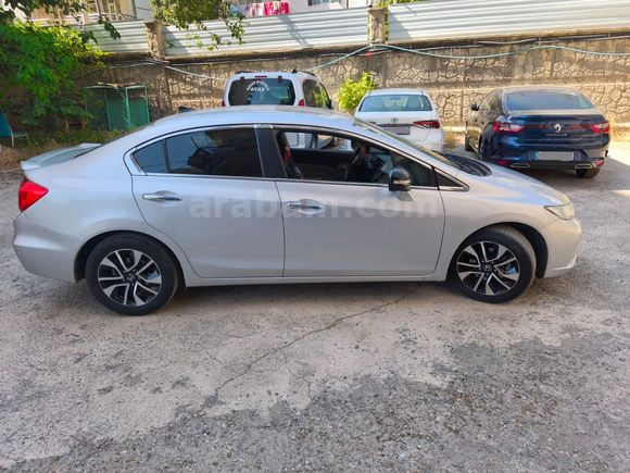 Sahibinden Honda Civic 1.6i VTEC Eco Elegance 2015 Model