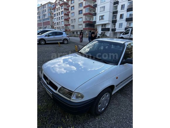 Sahibinden Opel Astra 1.4 Classic 2001 Model 