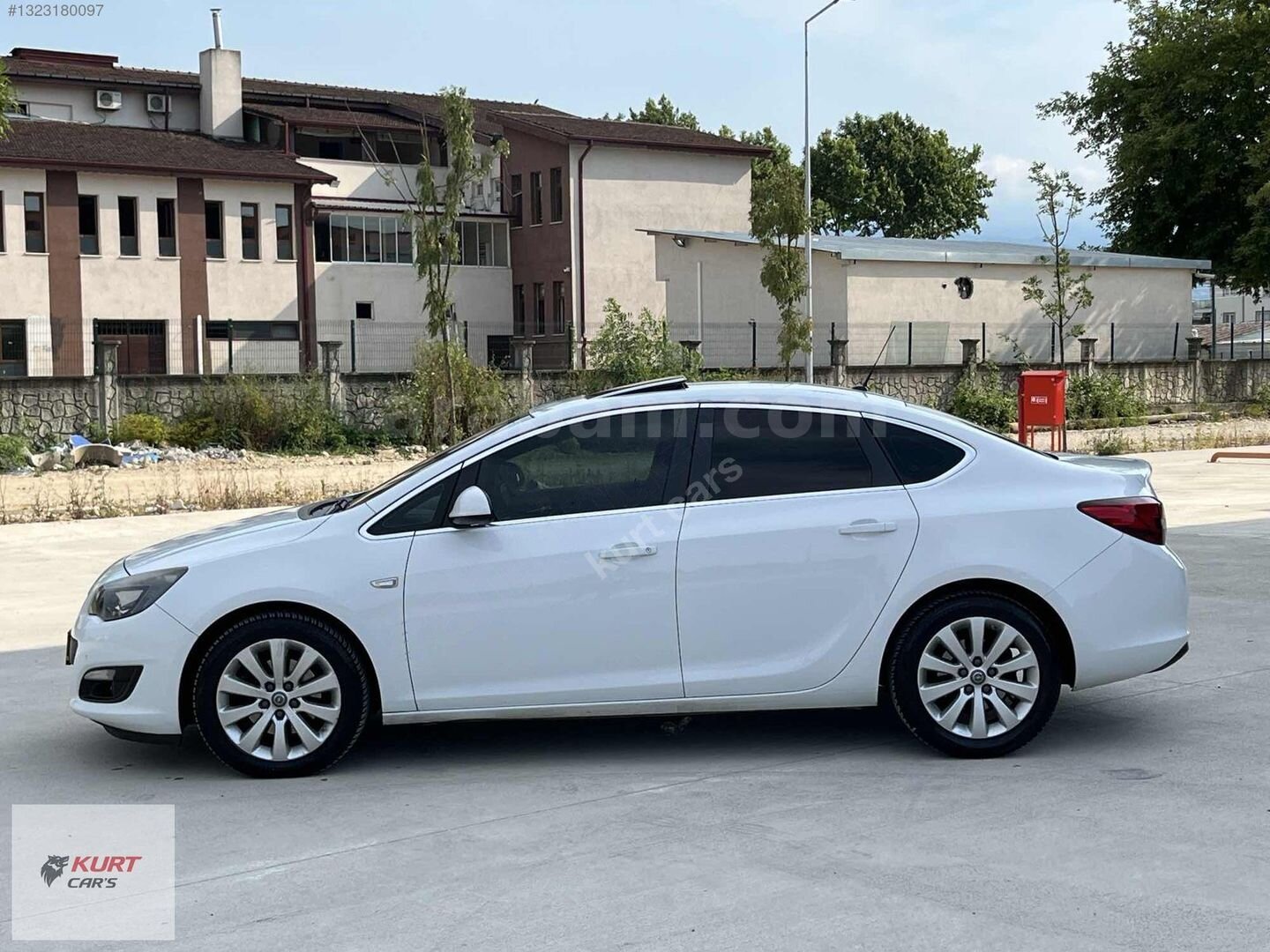 Galeriden Opel Astra 1.6 CDTI Sport 2016 Model Sakarya 195.000 km Beyaz 5