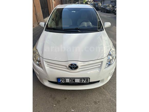 Sahibinden Toyota Auris 1.4 D-4D Comfort Extra 2012 Model 
